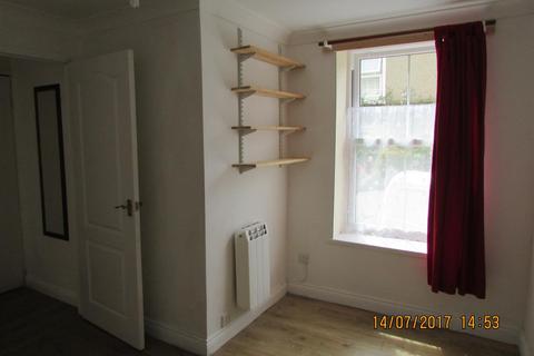 1 bedroom flat to rent, 35a Rosevean Road, Penzance