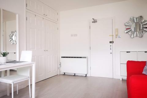 undefined, Hamilton Road, ReadIng, BerkshIre, RG1