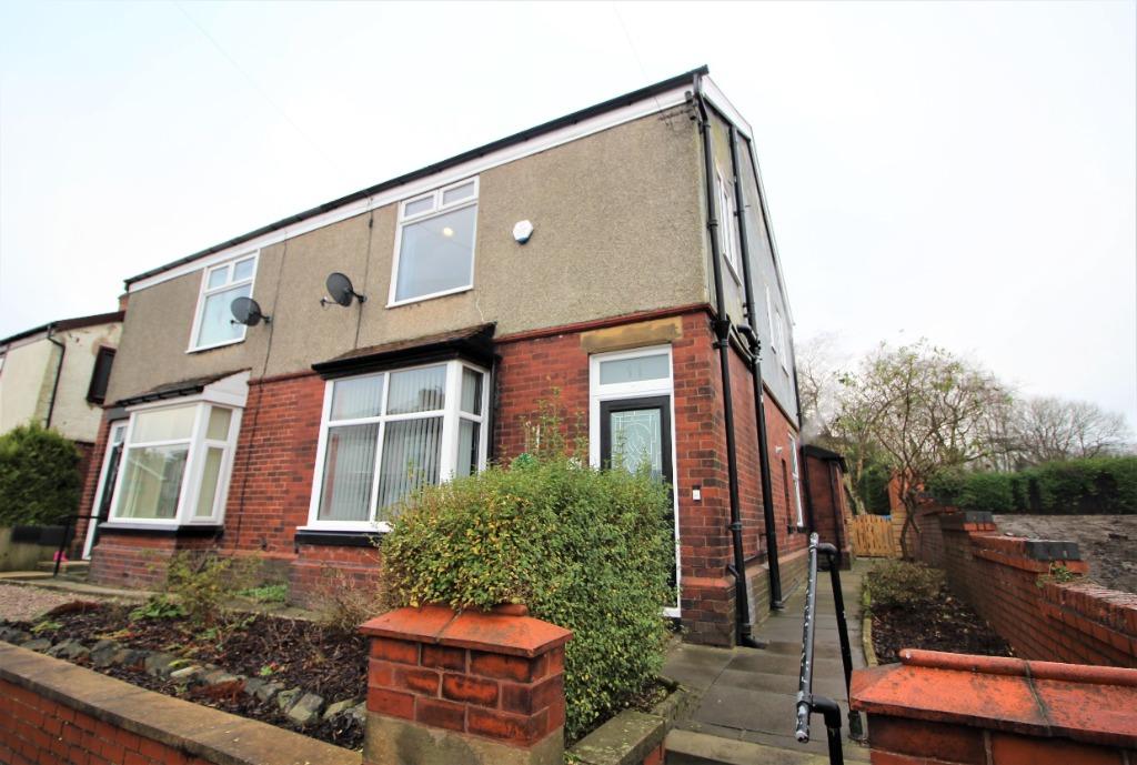 New Hall Road, Bury, BL9 3 bed semidetached house £240,000