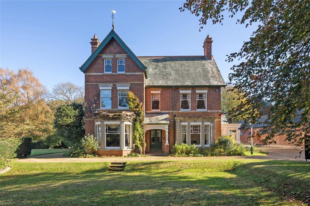 Ravensthorpe Road, East Haddon, Northamptonshire, NN6 7 bed detached house £1,795,000
