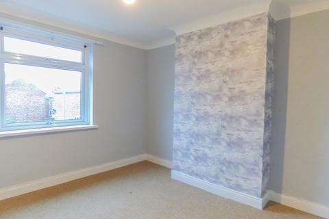 3 bedroom flat to rent - Alfred Avenue, Bedlington, Northumberland, NE22 5AZ