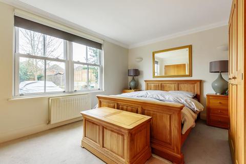 1, Cedar Court Cedar Close, Bagshot, GU19 5AN
