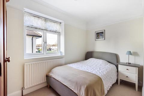 2 The Green, Hayes, Bromley, BR2 7NP
