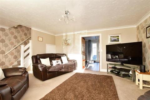 64 Farncombe Way, Whitfield, Dover, CT16 3NT