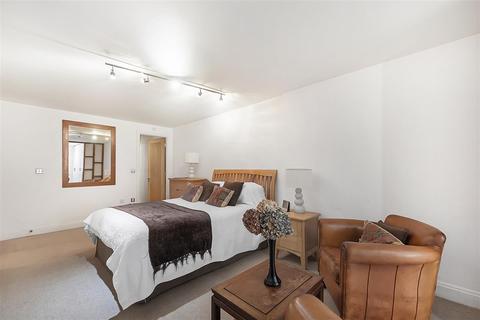 2 bedroom flat to rent - Montaigne Close, SW1P