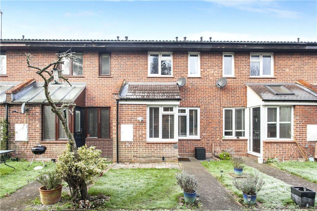 Kelly Close, Shepperton, Surrey, TW17 1 bed terraced house - £275,000