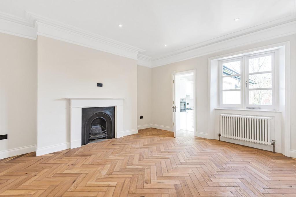 Westwood Hill, Sydenham 1 bed flat £475,000