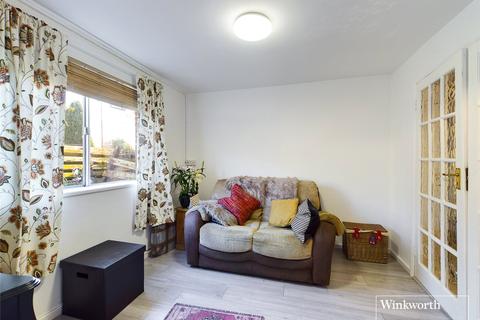 4 bedroom terraced house for sale - Runbury Circle, Kingsbury, Middesex, NW9