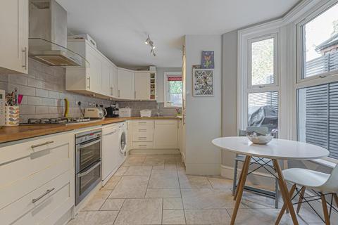 34 Aboyne Road, London, SW17 0AE