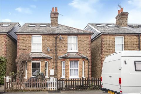 2 bedroom semi-detached house for sale - Wendover Road, Staines-upon-Thames, Surrey, TW18