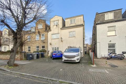 14b Connaught Road, London, NW10 9AG