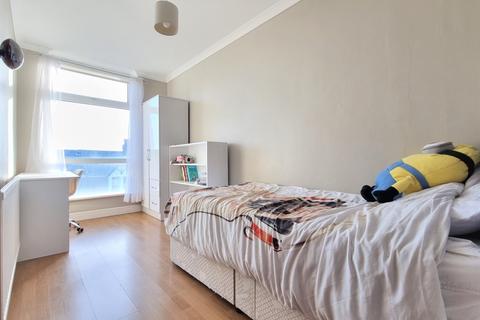3 bedroom maisonette to rent - Upper Wickham Lane,  Welling, DA16
