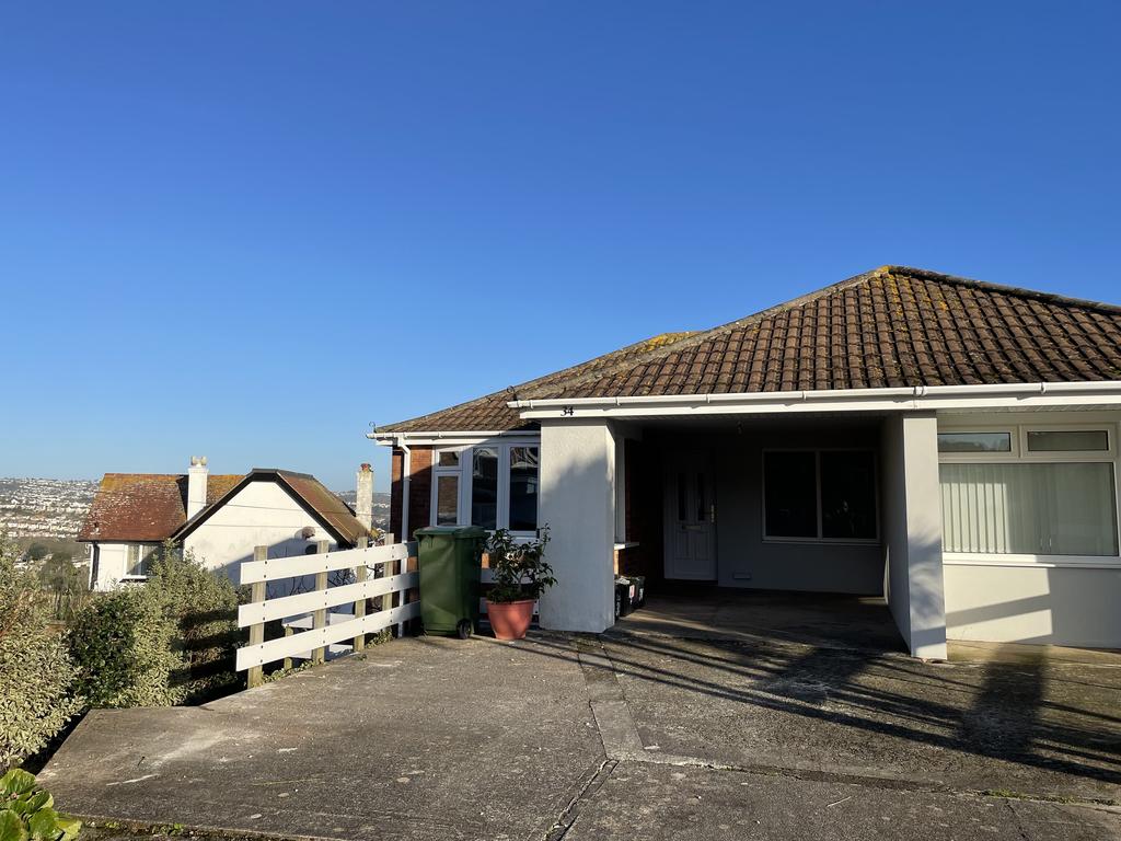 Red Brook Close, Paignton 3 bed semidetached house £1,195 pcm (£276 pw)