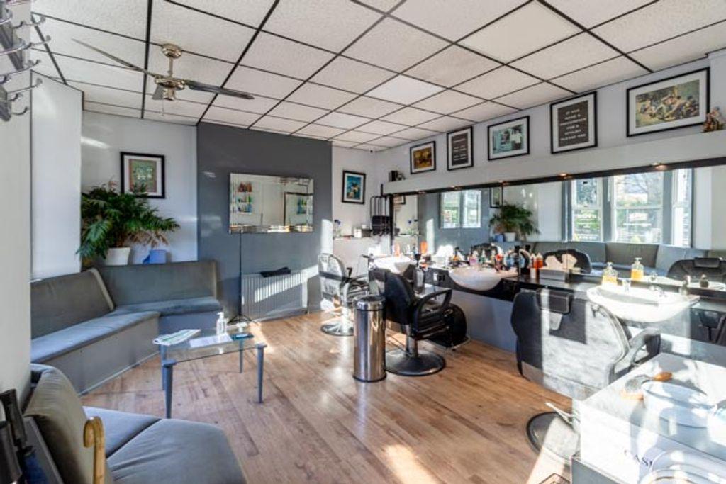 Barbers/Living Room