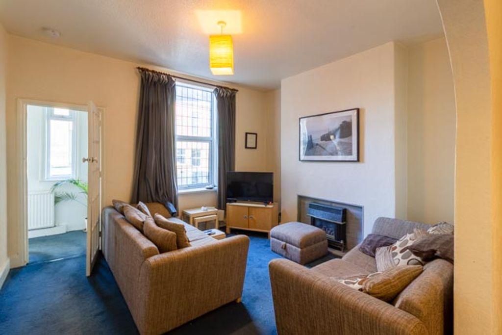 Lounge/Bedroom 3