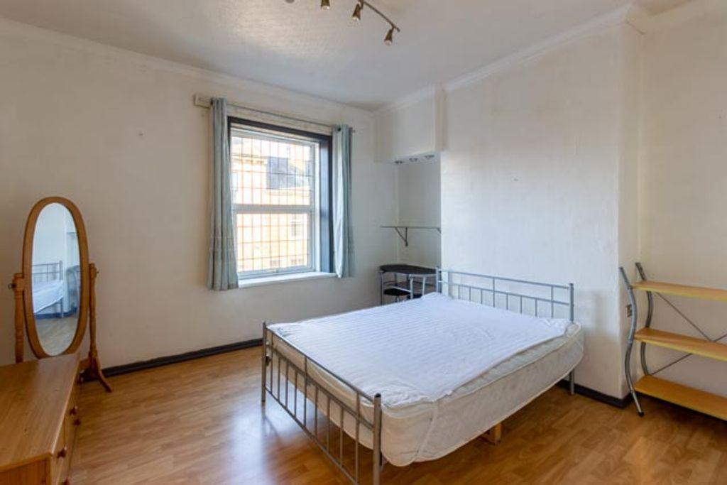 Bedroom 1 (Double)
