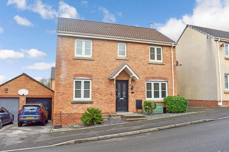 Kingfisher Road, North Cornelly, Bridgend . CF33 4NZ 3 bed detached