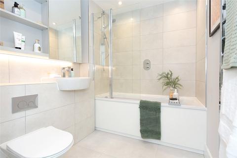 2 bedroom apartment for sale - London Square, 425-455 St Albans Road, Watford, Hertfordshire, WD24