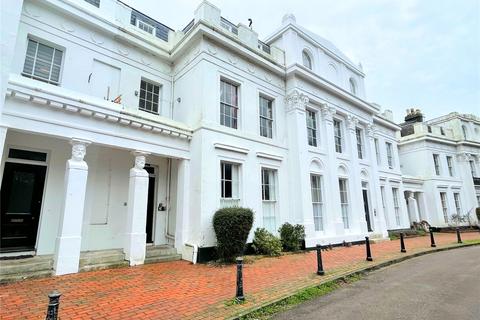 2 bedroom apartment for sale - Park Crescent, Worthing, West Sussex, BN11