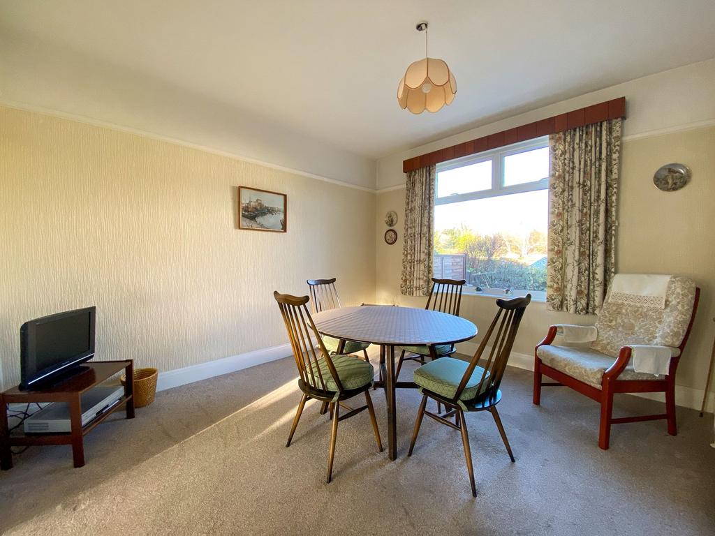 Davids Road, Bristol, BS14 3 bed semidetached house £450,000