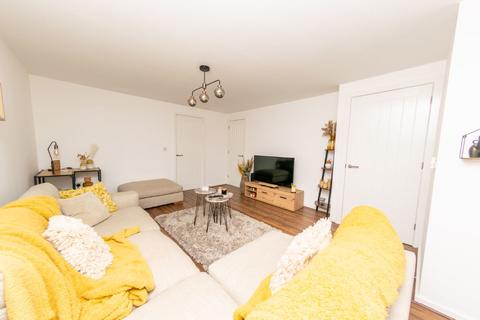 8 Bodmin Hill, Leeds, LS10 4UY