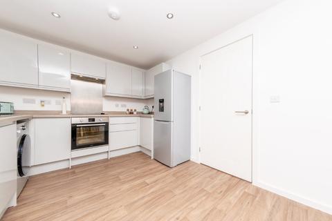 8 Bodmin Hill, Leeds, LS10 4UY