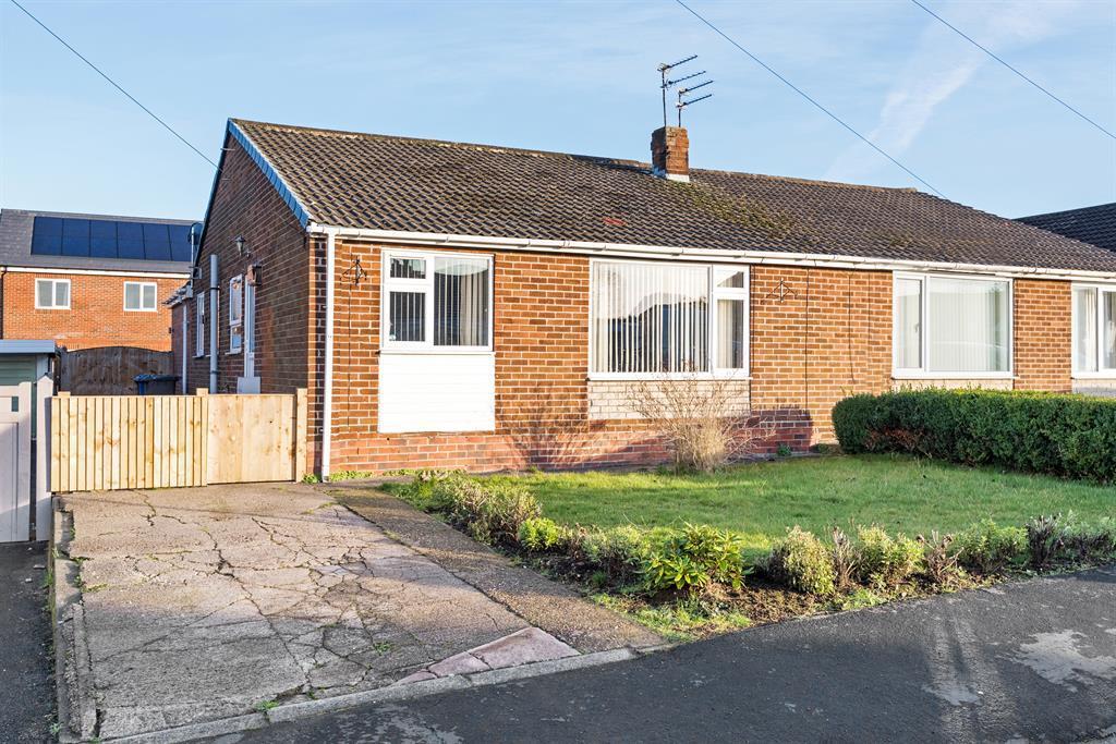 Orchard Way, Thorpe Willoughby... 4 bed semidetached bungalow £230,000