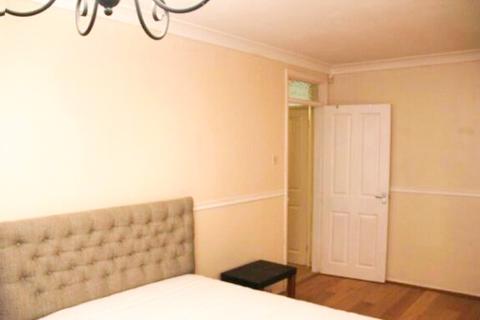 2 bedroom apartment to rent - Richmond Court, 2 Queens Road, KT2