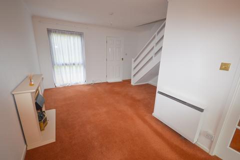 2 bedroom terraced house to rent, Bankview, Lymington, Hampshire, S041 8YG
