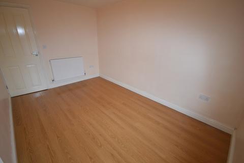 1 bedroom flat to rent, South Street, Pennington, Lymington, Hampshire, SO41 8ED