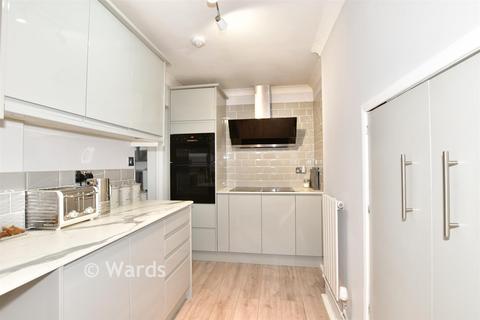 4 bedroom detached house for sale, Chulkhurst, Biddenden, Kent