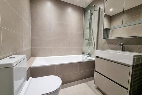 156e Uxbridge Road, London, W13 8SB