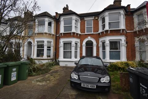 4 bedroom house to rent - Broadfield Road London SE6