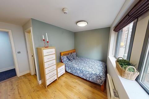 4 bedroom flat to rent, B2 Catherine House, 12 Woolpack Lane