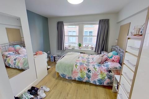 undefined, D4 Catherine House, 31 Ristes Place