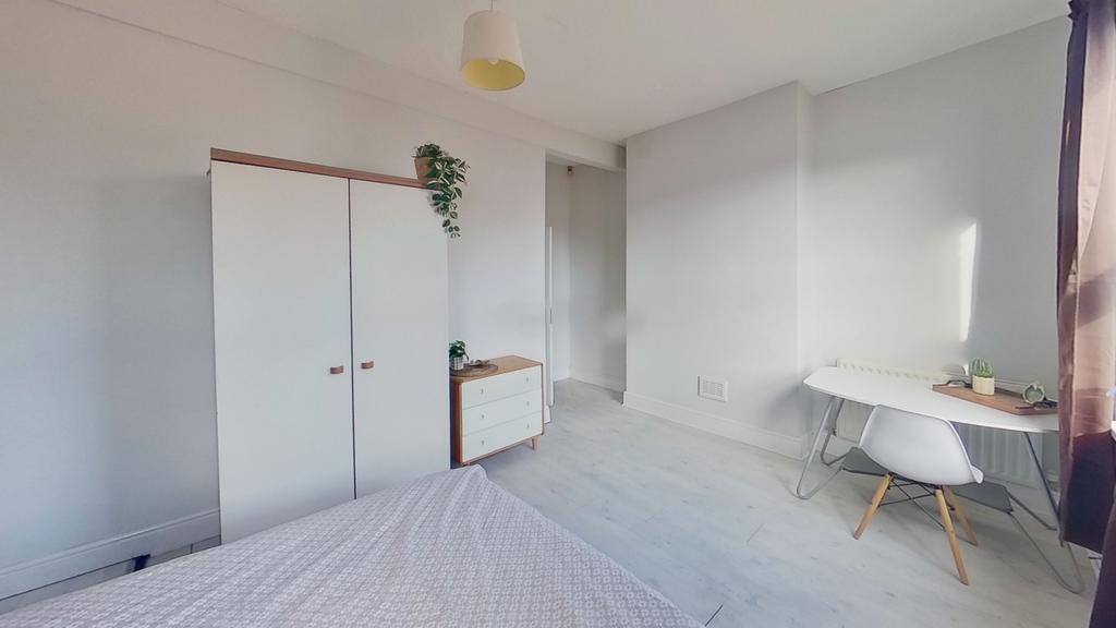 Bedroom (11)