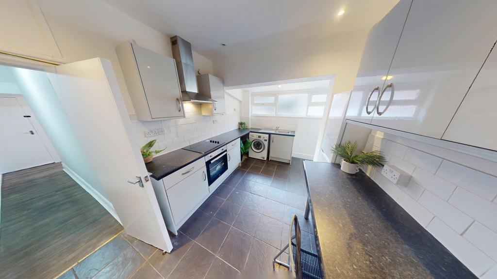 101-Foxhall-Rd-02112025 101901