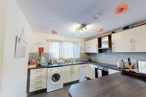 4 bedroom townhouse to rent, 14 Kilbourn Street, Nottingham, NG3 1BS