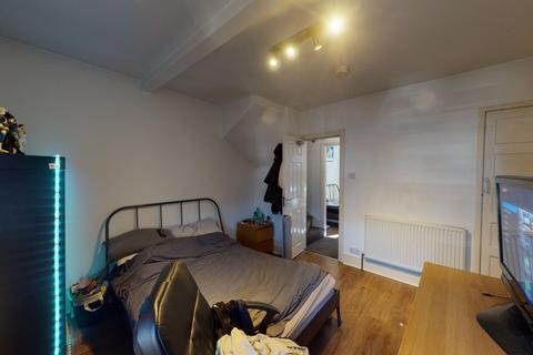 4 bedroom terraced house to rent, 25 Goodliffe Street, Forest Fields, Nottingham, NG7 6FZ