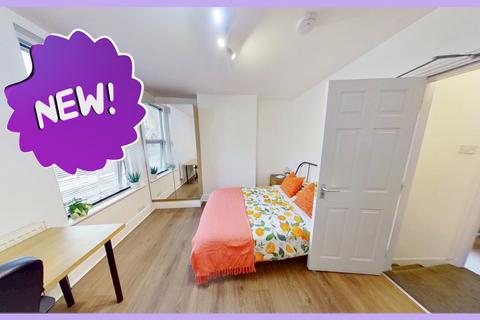 4 bedroom terraced house to rent, 25 Goodliffe Street, Forest Fields, Nottingham, NG7 6FZ