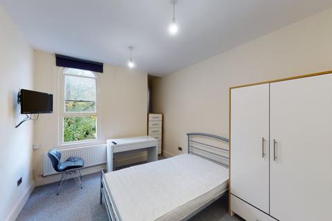 2 bedroom apartment to rent, Flat 2, 79 Forest Road West, The Arboretum, Nottingham, NG7 4ER