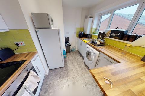 2 bedroom flat to rent - 145 North Sherwood Street, Nottingham, NG1 4EZ