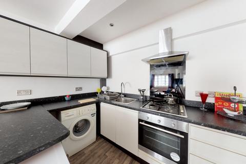 2 bedroom ground floor flat to rent, Flat 1, 15A Villa Road, Nottingham, NG3 4GG