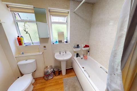 4 bedroom semi-detached house to rent, 7 Weston Avenue, The Arboretum, Nottingham, NG7 4BA