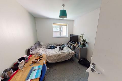 4 bedroom semi-detached house to rent, 7 Weston Avenue, The Arboretum, Nottingham, NG7 4BA