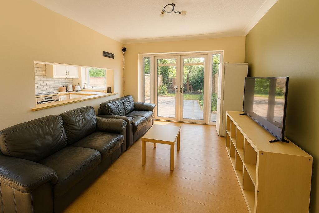 7 Weston Avenue - Lounge