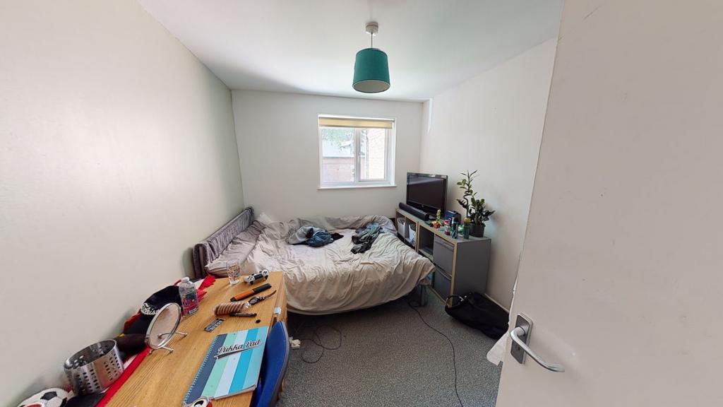 House in Nottingham - View 5
