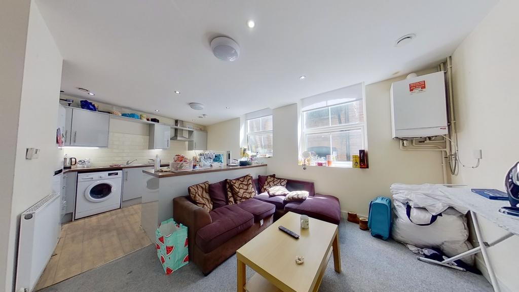 Flat-2-Ormiston-House-07112022 125508