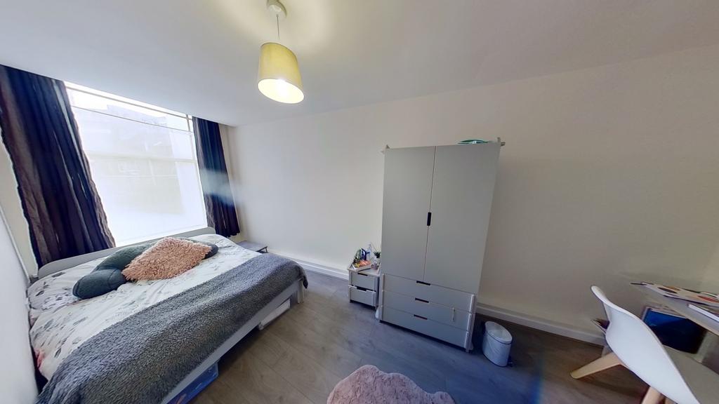 Flat-5-Equitable-House-01112023 163918