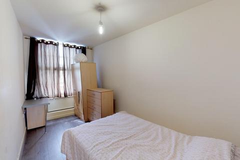 4 bedroom apartment to rent, Flat 8A Equitable House, 5-7 South Parade, Nottingham, NG1 2BB